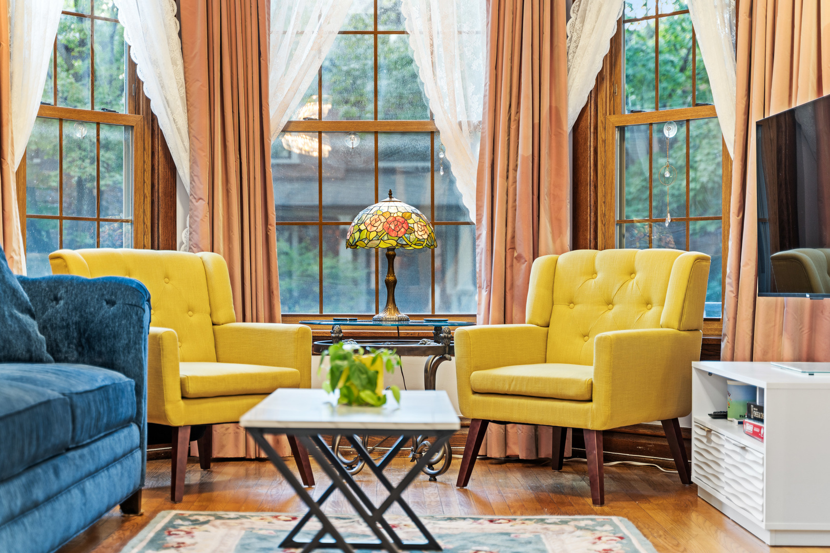 3905 N Seeley Avenue 1