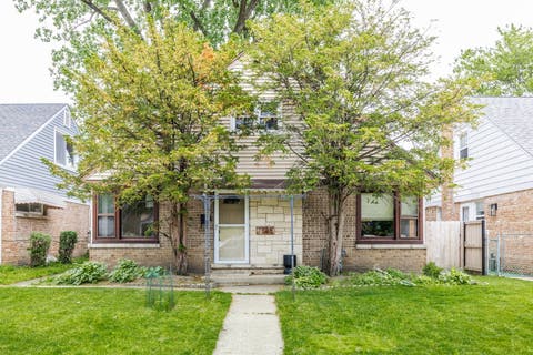 Photo of 7535 Kenton Avenue, Skokie, IL 60076 (MLS # 12721252)