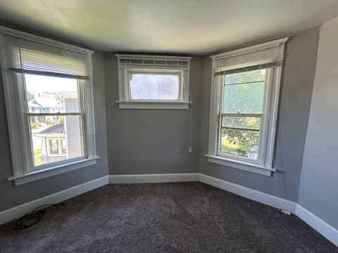 Tiny photo for 503 W 17th Street, Davenport, IA 52803 (MLS # 12674448)