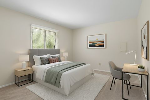 Tiny photo for 915 Royal Drive #2, McHenry, IL 60050 (MLS # 12471273)