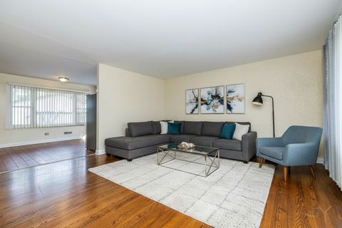 Tiny photo for 14 Arrowhead Drive, Thornton, IL 60476 (MLS # 12492765)