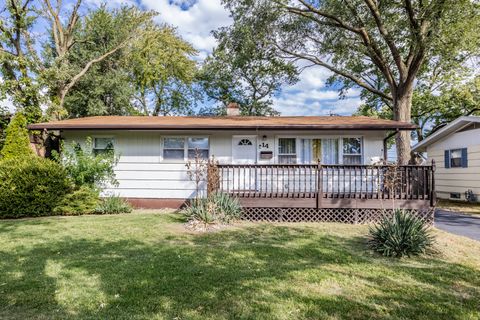 Photo of 14 Arrowhead Drive, Thornton, IL 60476 (MLS # 12492765)