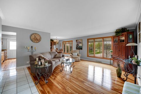 Tiny photo for 920 Harrison Lane, Hoffman Estates, IL 60192 (MLS # 12628327)