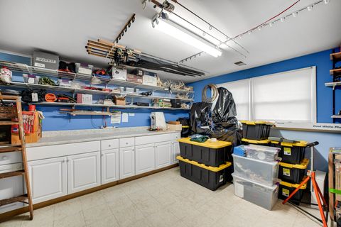 Tiny photo for 920 Harrison Lane, Hoffman Estates, IL 60192 (MLS # 12628327)