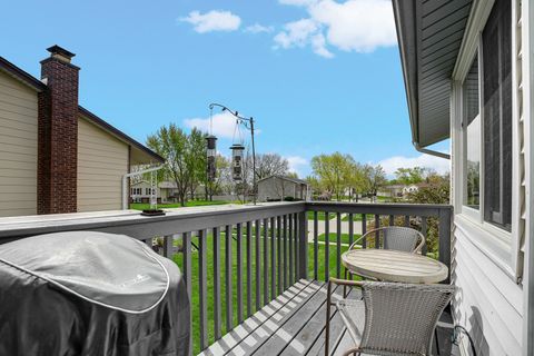 Tiny photo for 920 Harrison Lane, Hoffman Estates, IL 60192 (MLS # 12628327)