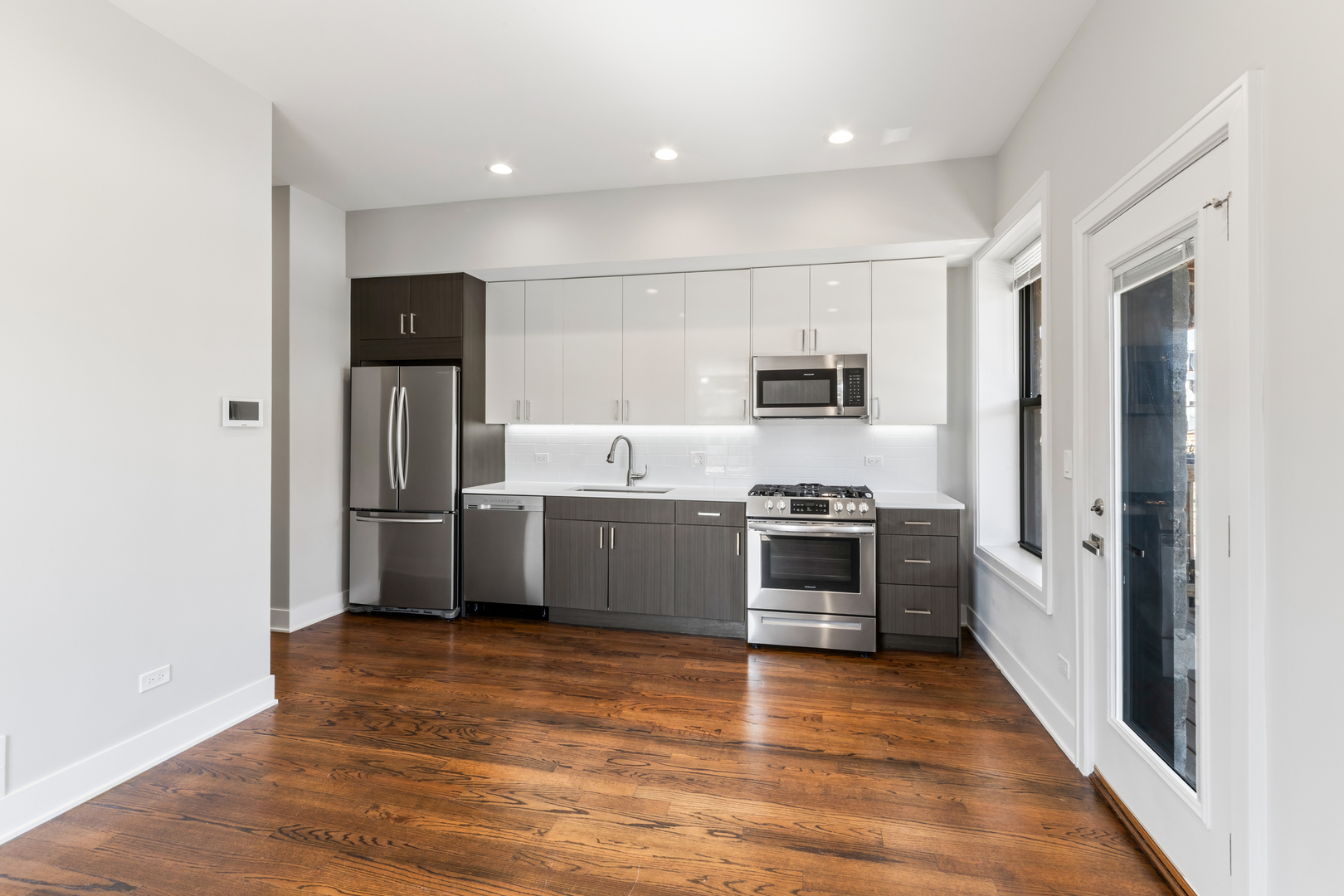 1472 W Summerdale Avenue 1RE