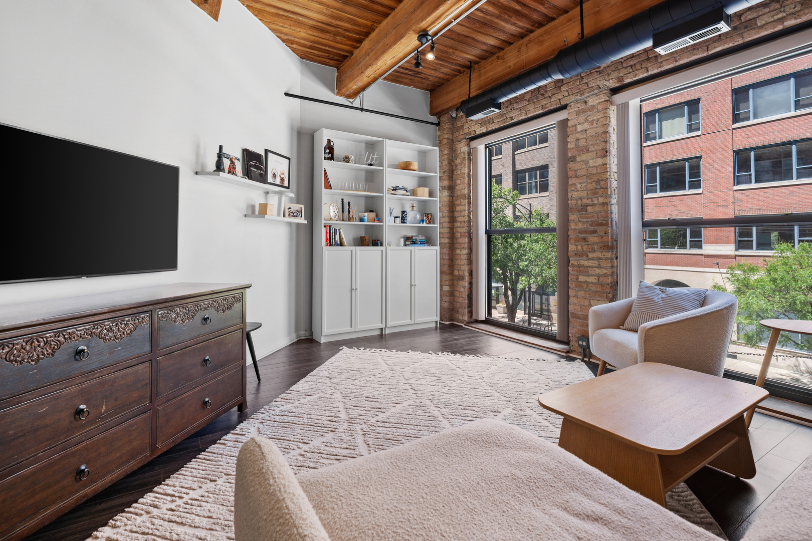 225 W Huron Street 209