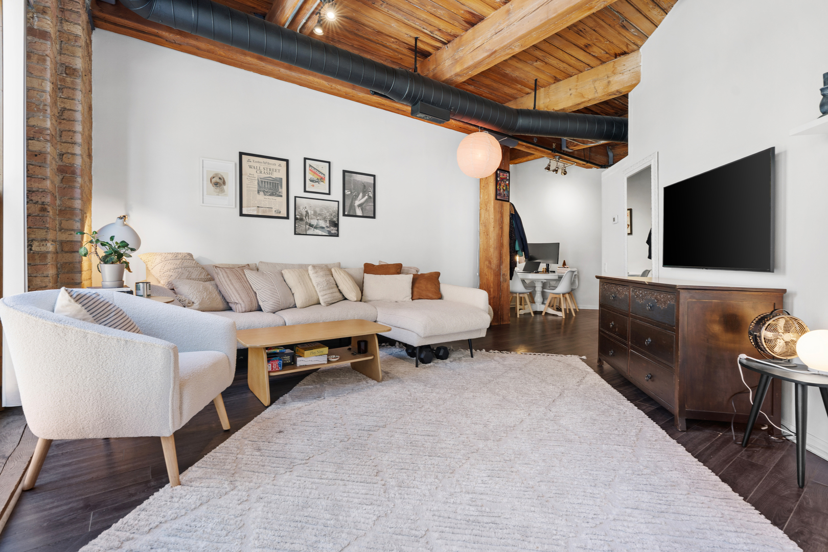225 W Huron Street 209