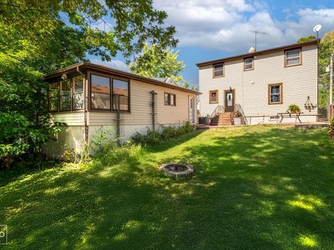 Photo of 4 Ridge Road, Lemont, IL 60439 (MLS # 12493000)