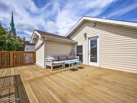 Tiny photo for 1329 W Wellington Avenue, Chicago, IL 60657 (MLS # 12460351)