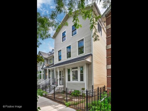 Tiny photo for 1329 W Wellington Avenue, Chicago, IL 60657 (MLS # 12460351)