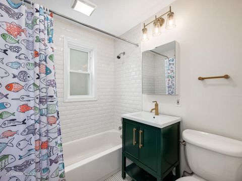 Tiny photo for 1329 W Wellington Avenue, Chicago, IL 60657 (MLS # 12460351)