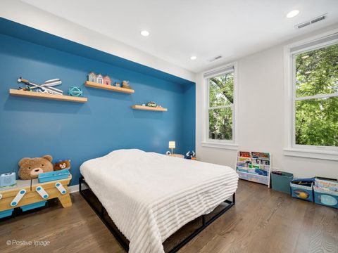 Tiny photo for 1329 W Wellington Avenue, Chicago, IL 60657 (MLS # 12460351)