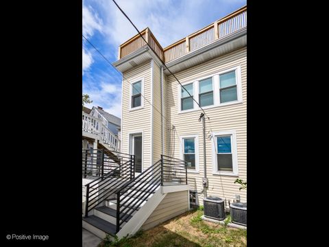 Tiny photo for 1329 W Wellington Avenue, Chicago, IL 60657 (MLS # 12460351)