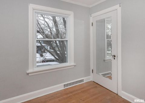 Tiny photo for 2416 12TH Street, Moline, IL 61265 (MLS # QC4270004)