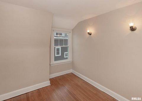 Tiny photo for 2416 12TH Street, Moline, IL 61265 (MLS # QC4270004)