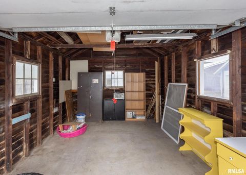 Tiny photo for 2416 12TH Street, Moline, IL 61265 (MLS # QC4270004)