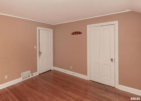 Tiny photo for 2416 12TH Street, Moline, IL 61265 (MLS # QC4270004)