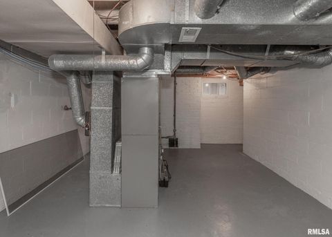 Tiny photo for 2416 12TH Street, Moline, IL 61265 (MLS # QC4270004)