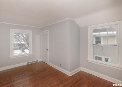 Tiny photo for 2416 12TH Street, Moline, IL 61265 (MLS # QC4270004)