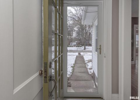 Tiny photo for 2416 12TH Street, Moline, IL 61265 (MLS # QC4270004)