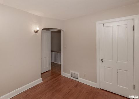 Tiny photo for 2416 12TH Street, Moline, IL 61265 (MLS # QC4270004)