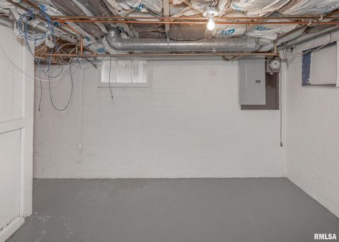 Tiny photo for 2416 12TH Street, Moline, IL 61265 (MLS # QC4270004)