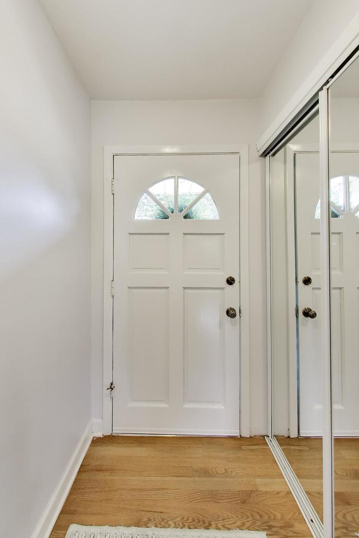 1316 W Plymouth Court