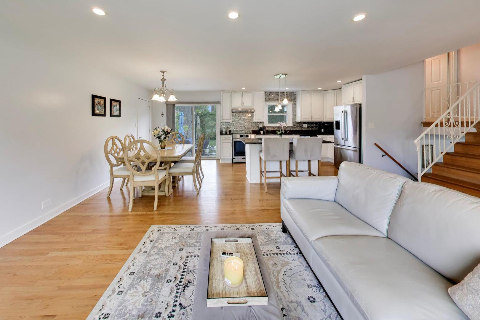 1316 W Plymouth Court