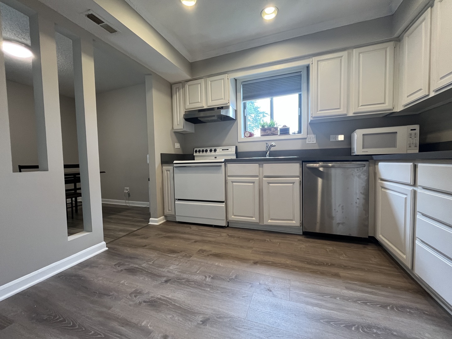 468 Valley Drive 301