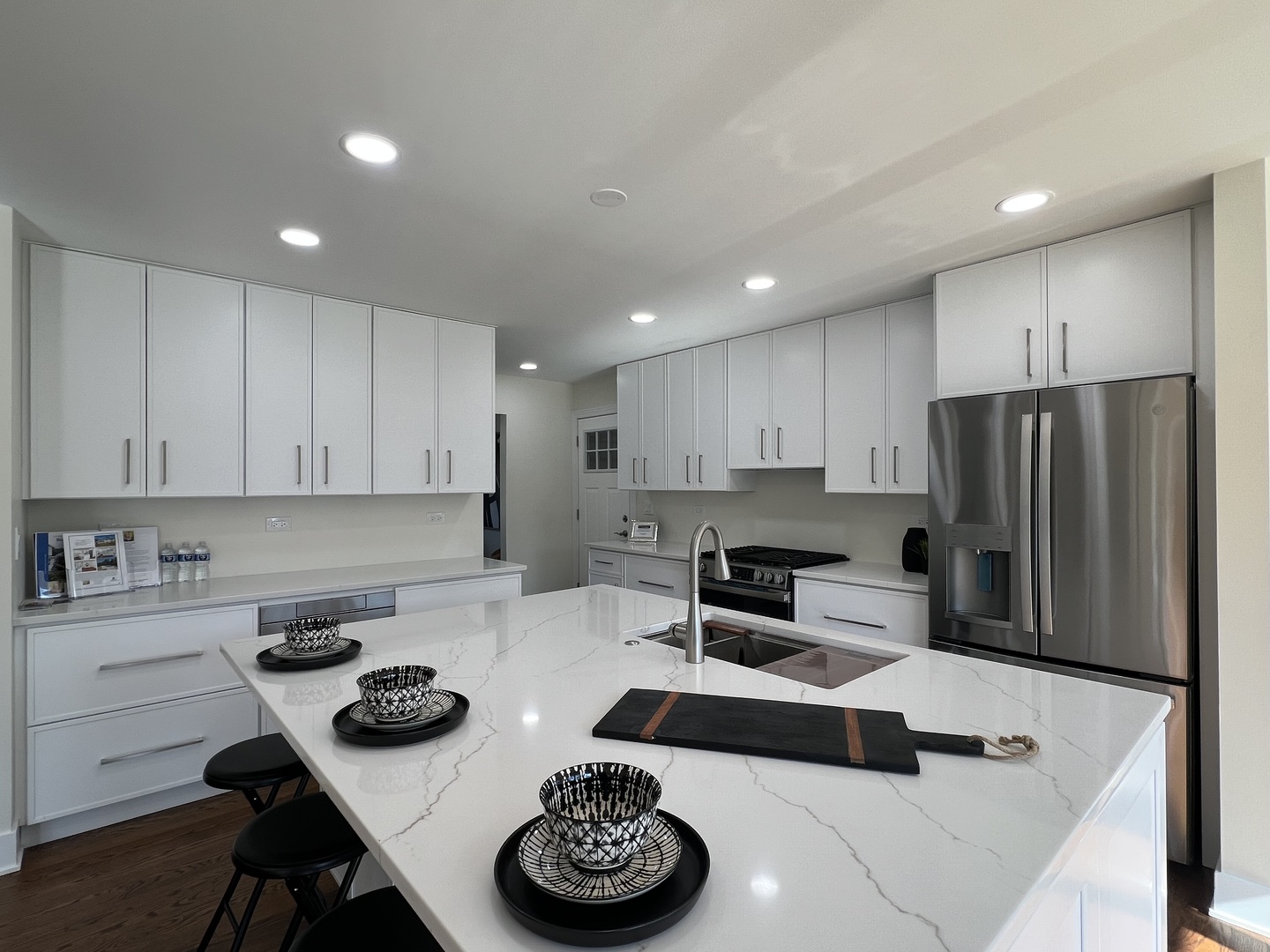 2S101 Apache Drive