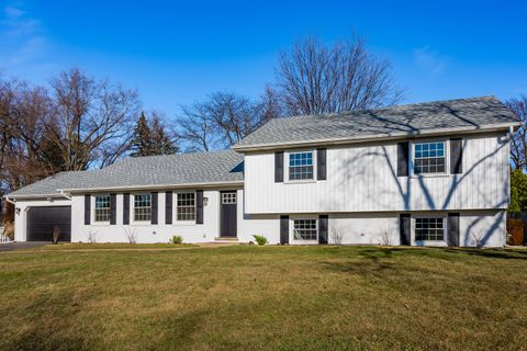 2S101 Apache Drive Wheaton IL 60189