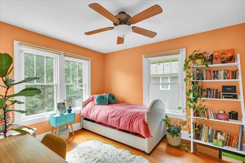 Tiny photo for 603 W Indiana Avenue, Urbana, IL 61801 (MLS # 12451523)