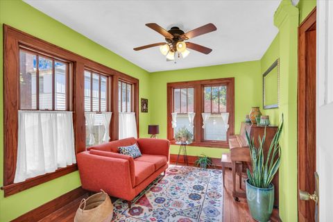 Tiny photo for 603 W Indiana Avenue, Urbana, IL 61801 (MLS # 12451523)