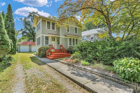 Photo of 603 W Indiana Avenue, Urbana, IL 61801 (MLS # 12451523) Photo of 603 W Indiana Avenue, Urbana, IL 61801 (MLS # 12451523)