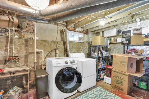 Tiny photo for 603 W Indiana Avenue, Urbana, IL 61801 (MLS # 12451523)