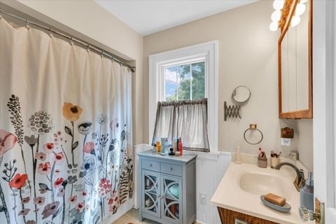 Tiny photo for 603 W Indiana Avenue, Urbana, IL 61801 (MLS # 12451523)