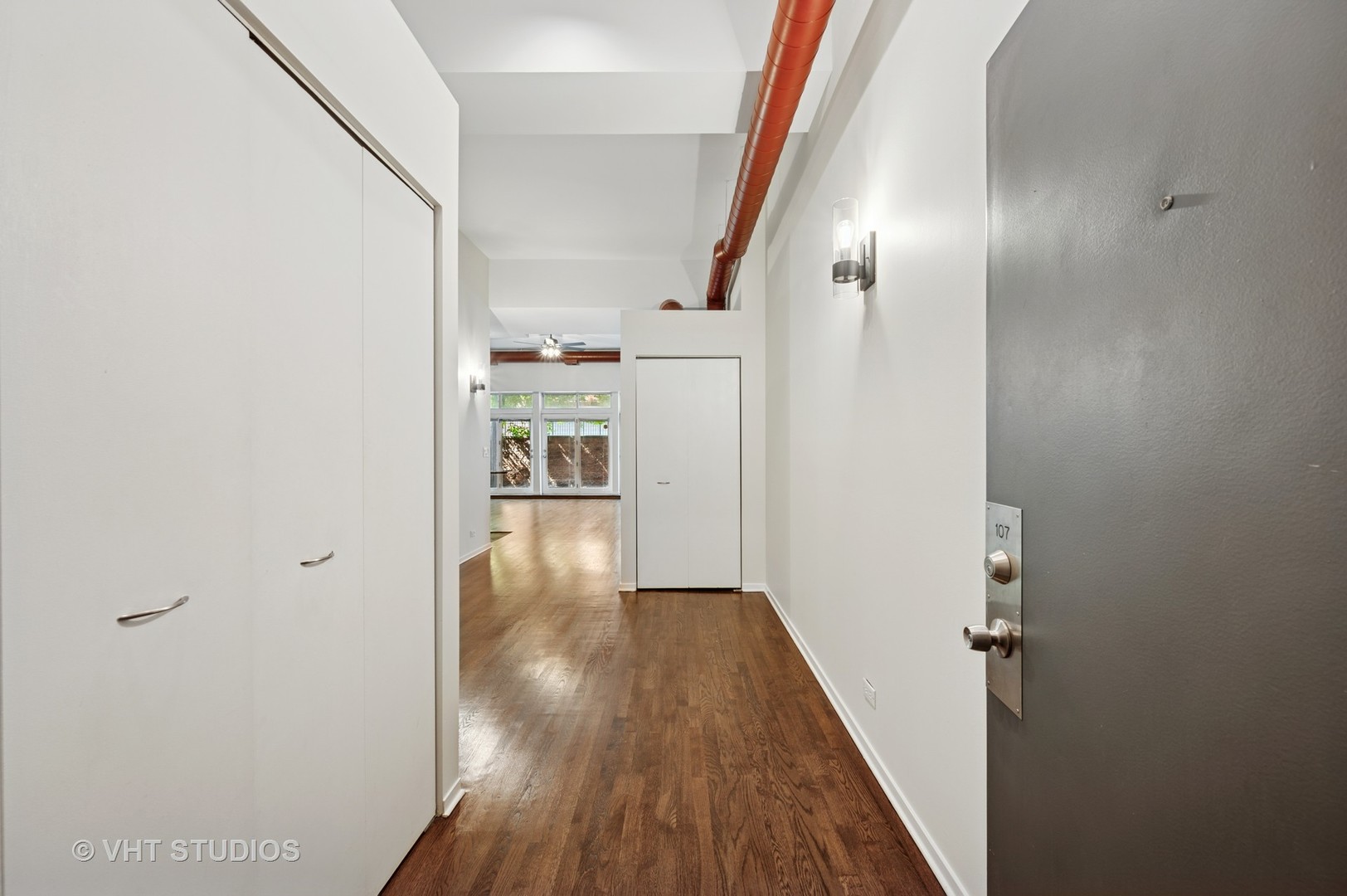 1760 W Wrightwood Avenue 107