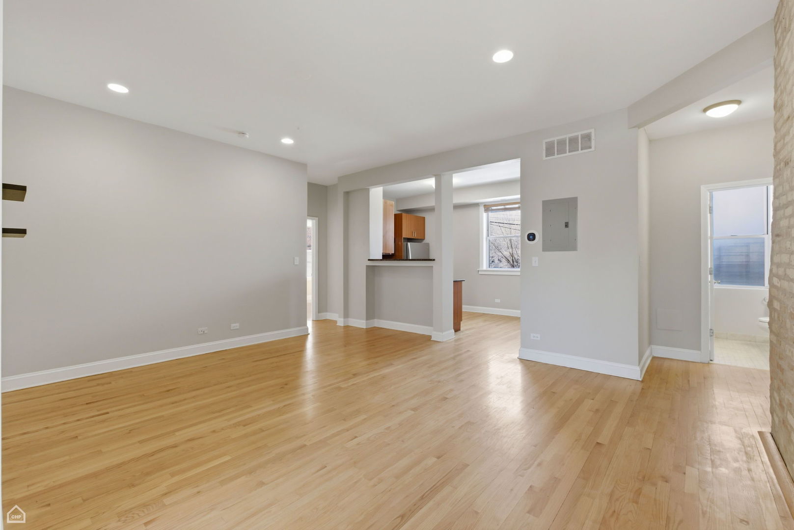 4444 N Beacon Street 1