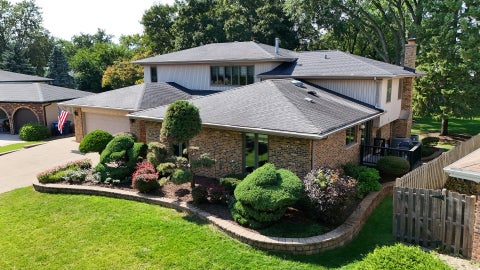 Tiny photo for 7202 Gold Grove Place, Darien, IL 60561 (MLS # 12758522)