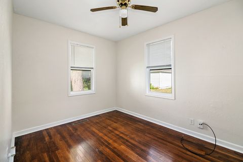 Tiny photo for 556 N 10th Avenue, Kankakee, IL 60901 (MLS # 12488133)