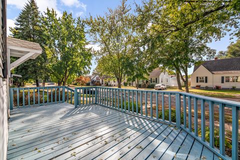 Tiny photo for 556 N 10th Avenue, Kankakee, IL 60901 (MLS # 12488133)