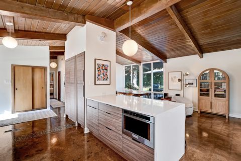 Tiny photo for 814 61st Street, La Grange Highlands, IL 60525 (MLS # 12481179)