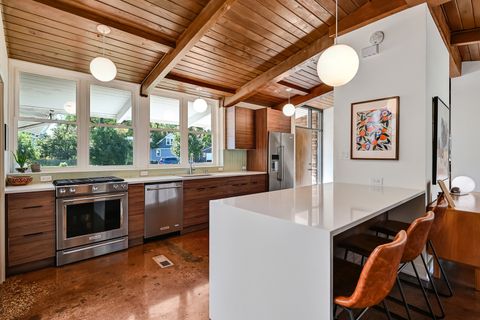 Tiny photo for 814 61st Street, La Grange Highlands, IL 60525 (MLS # 12481179)