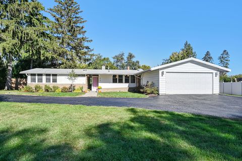 Photo of 814 61st Street, La Grange Highlands, IL 60525 (MLS # 12481179)