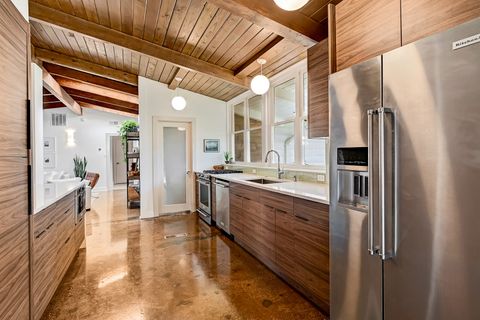 Tiny photo for 814 61st Street, La Grange Highlands, IL 60525 (MLS # 12481179)