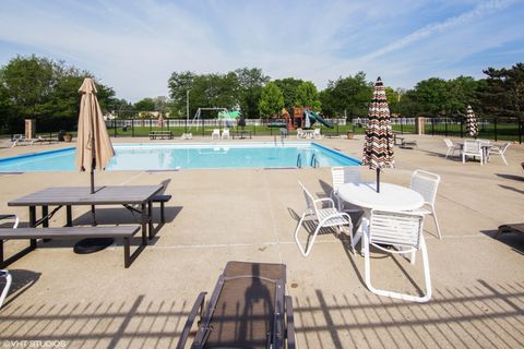 Tiny photo for 1619 N Windsor Drive #310, Arlington Heights, IL 60004 (MLS # 12574348)
