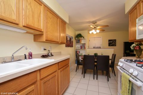 Tiny photo for 1619 N Windsor Drive #310, Arlington Heights, IL 60004 (MLS # 12574348)