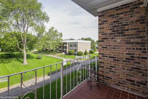 Tiny photo for 1619 N Windsor Drive #310, Arlington Heights, IL 60004 (MLS # 12574348)