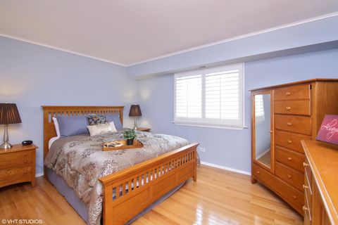 Tiny photo for 1619 N Windsor Drive #310, Arlington Heights, IL 60004 (MLS # 12574348)